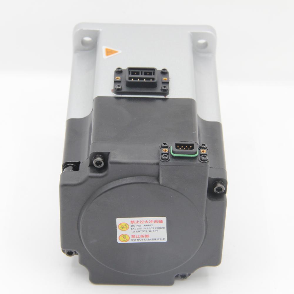 دقة عالية واستقرار فائق SV-X2M - مراجعة Power Inverter وسعره