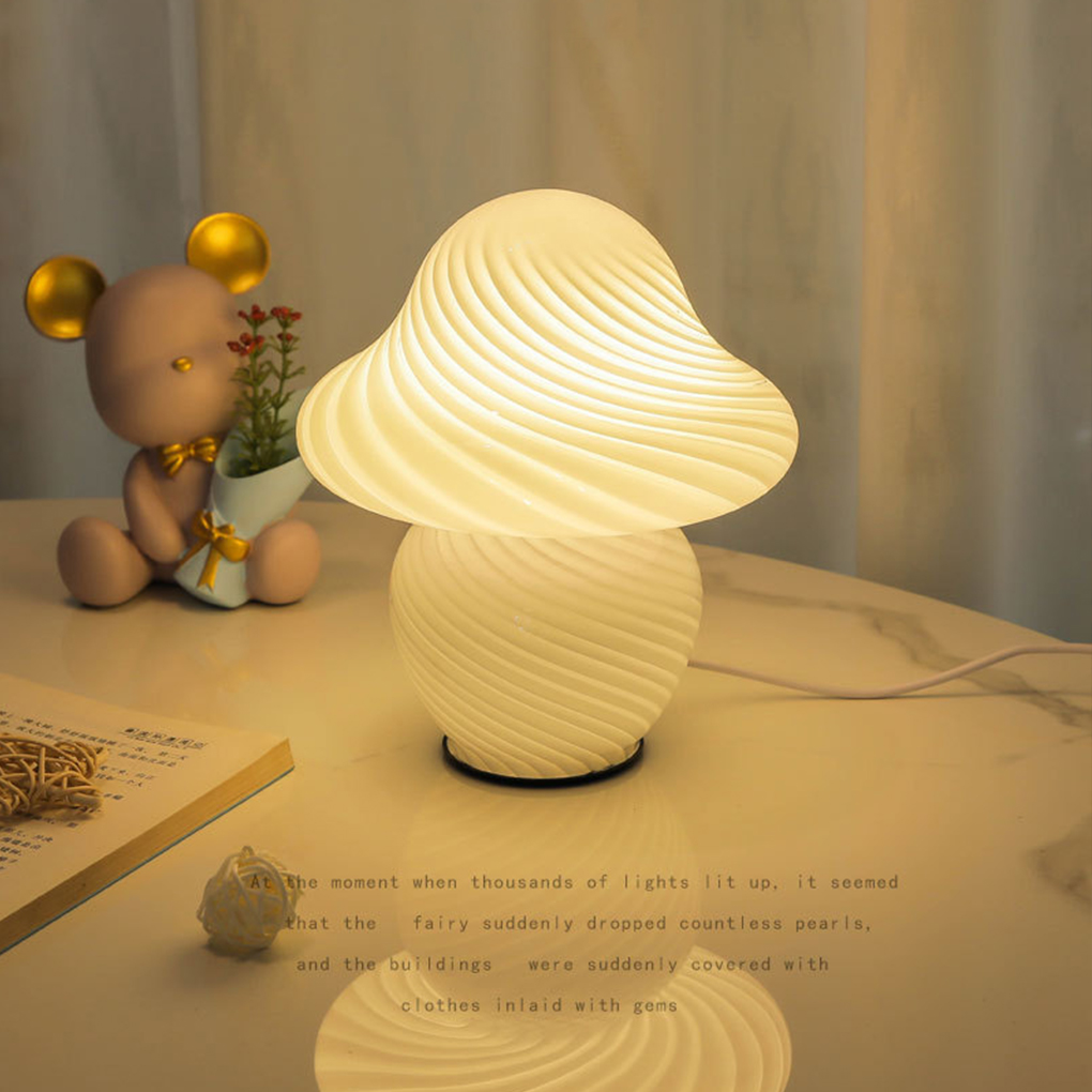مصباح طاولة سرير إبداعي من الز - مراجعة Solar Lamp وسعره