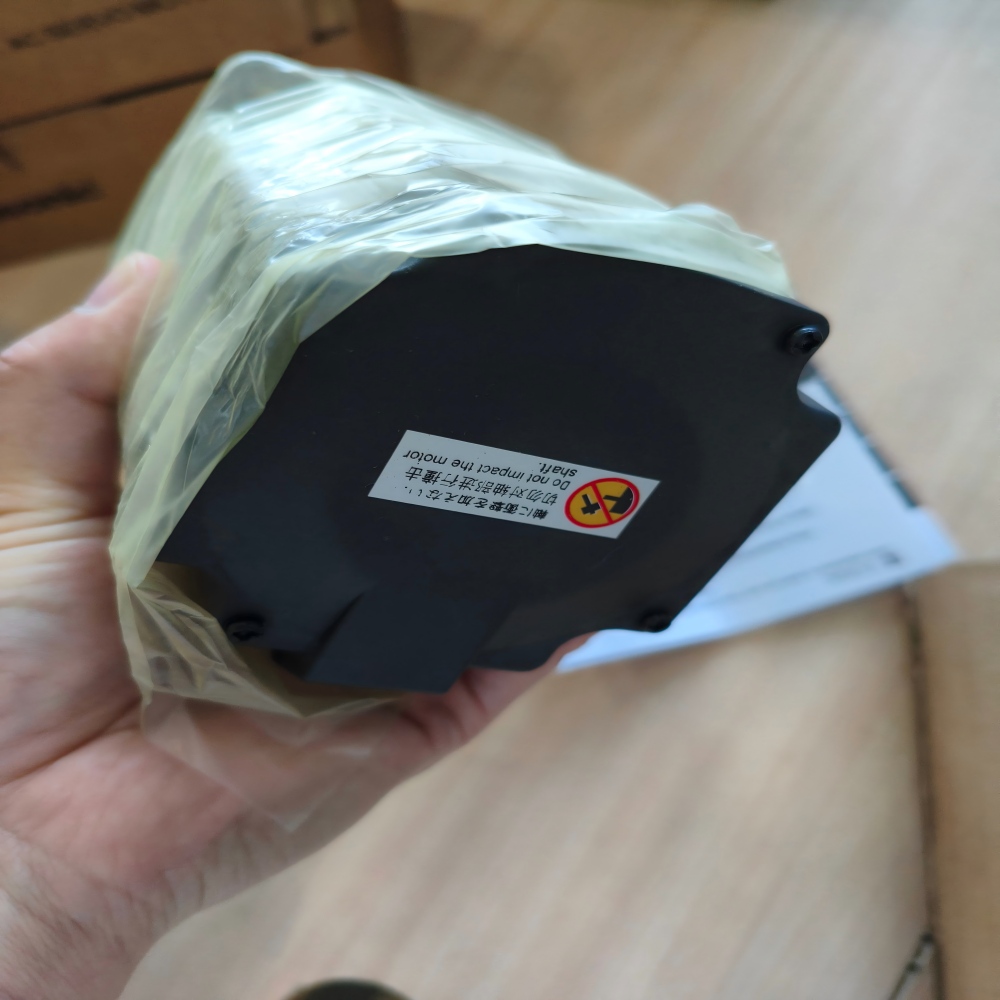 محرك سيرفو جديد أصلي MHMD082P1 - مراجعة Power Inverter وسعره